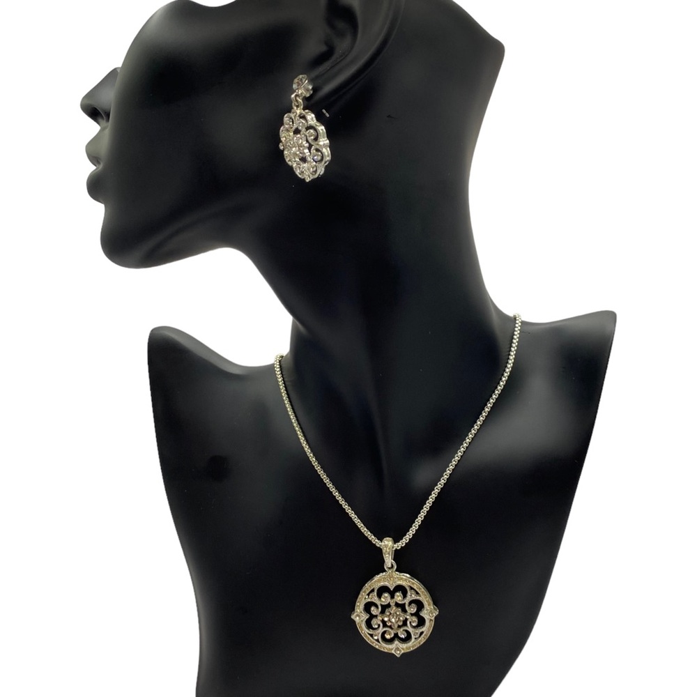 Sparkling Gemstone Silvertone Necklace and Earring Set